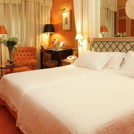 فندق Palafox