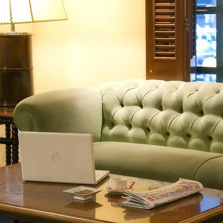 Palafox Hotel