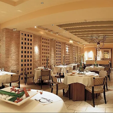 فندق Palafox 5*