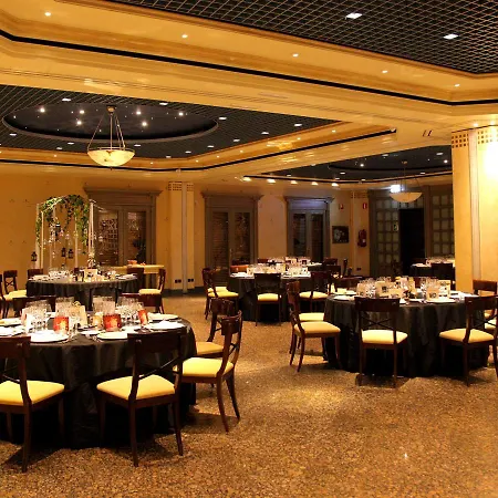 Palafox מלון 5*