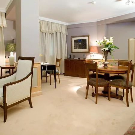 فندق Palafox سرقسطة