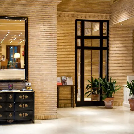 فندق Palafox